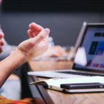 Tantangan Komunikasi Antarindividu di Era Digital